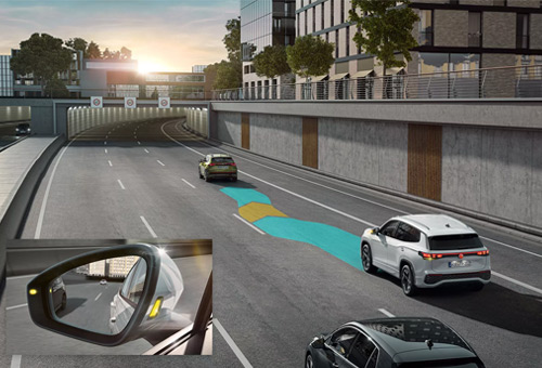 Image of a Tayron driving with graphics showing side assist
